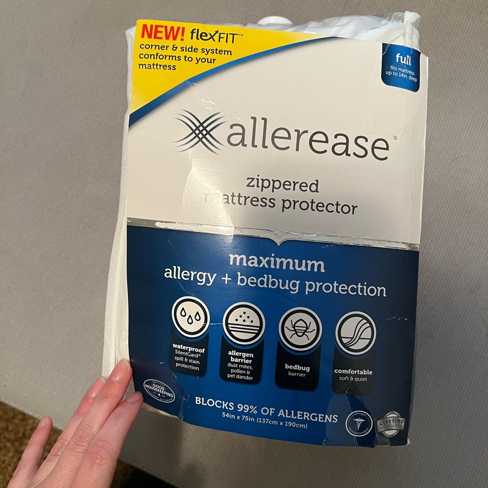 Allerease Maximum Bedbug & Allergy Protection Mattress Protector, Full